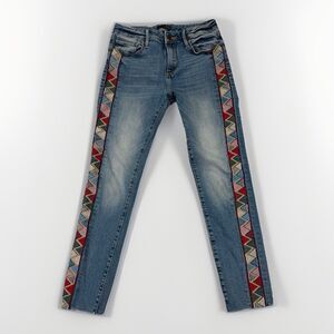 Aqua Jeans Women’s‎ Size 27 Aztec Embroidered Distressed Boho Skinny Jeans